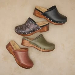 Dansko Andie Grey Snake -Dansko Store Andie PDP 2400x2400 1c9b7a9b 0ca5 411e ae8b 8f308e698caa