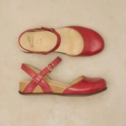 Dansko Christine Red Burnished Nappa -Dansko Store Christine Red PDP 3 2400x2400 a8311491 20d7 4ae5 9033 021748a29adc