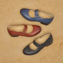 Dansko Collette Black Burnished Nubuck -Dansko Store Collette PDP 2400x2400 5d813a39 9f53 4ebf ad8e 31ad00594304 1