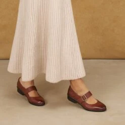 Dansko Collette Russet Burnished Nubuck -Dansko Store Collette Russet PDP 1 2400x2400 e238d56a 0906 4650 84ca 3e55944f1c80