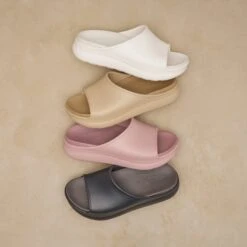 Dansko Devyn Sand Molded -Dansko Store Devyn PDP 2400x2400 cd8f0a5d ce31 488a b51f 10a7f112f06e 2