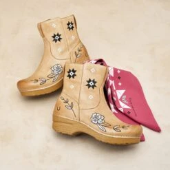 Dansko Jenni Boot Honey Distressed