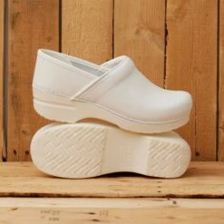 Dansko Professional White Box 13 Dansko Professional White Box -Dansko Store HeritagePDPProWhite3 0070a2d2 52ab 404d 8e58 b6580f2f5286