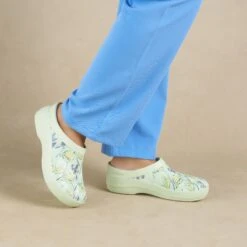 Dansko Kaci Houseplant Molded -Dansko Store Kaci Houseplants PDP 3 2400x2400 73f27d90 ddda 48b2 8770 41dc8adc3903