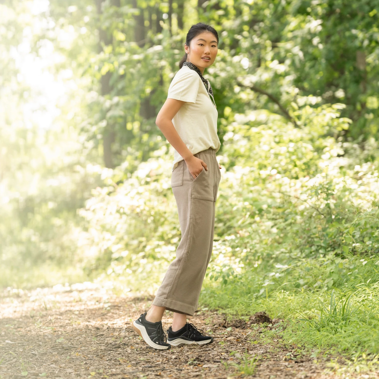 Dansko Poppy Black Suede 5 Dansko Poppy Black Suede - Image 5