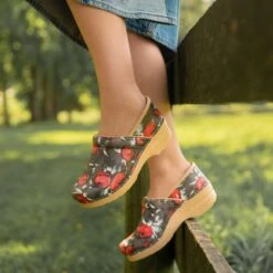 Dansko Store -Dansko Store Pro Portland Rose PDP 2 2400x2400 81209898 37a6 4f39 825f a8d2240fd5f2