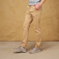 Dansko Trevor Stone Burnished Suede -Dansko Store S25 Tucson Trevor Stone onfoot 2400x2400 10558d31 d1d1 4f96 accb 4cfdfd1b47ab