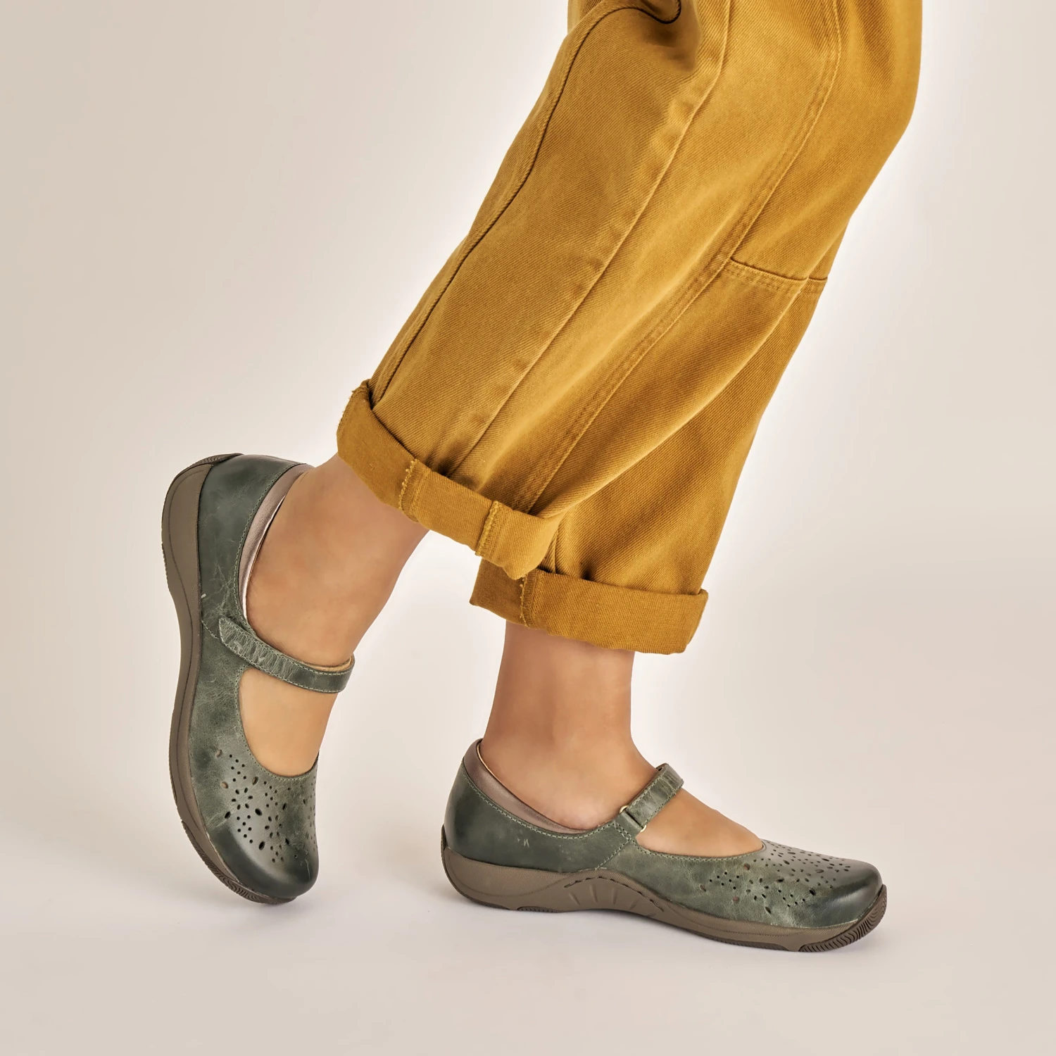 Dansko Stacy Lake Waxy Burnished 2 Dansko Stacy Lake Waxy Burnished - Image 2