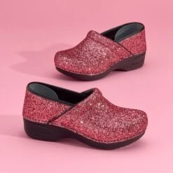 Dansko XP 2.0 Pink Glitter -Dansko Store XP Pink Glitter PDP 5 Image 2400x2400 85dc2815 9e8e 46c3 86e4 7a5625407fa5